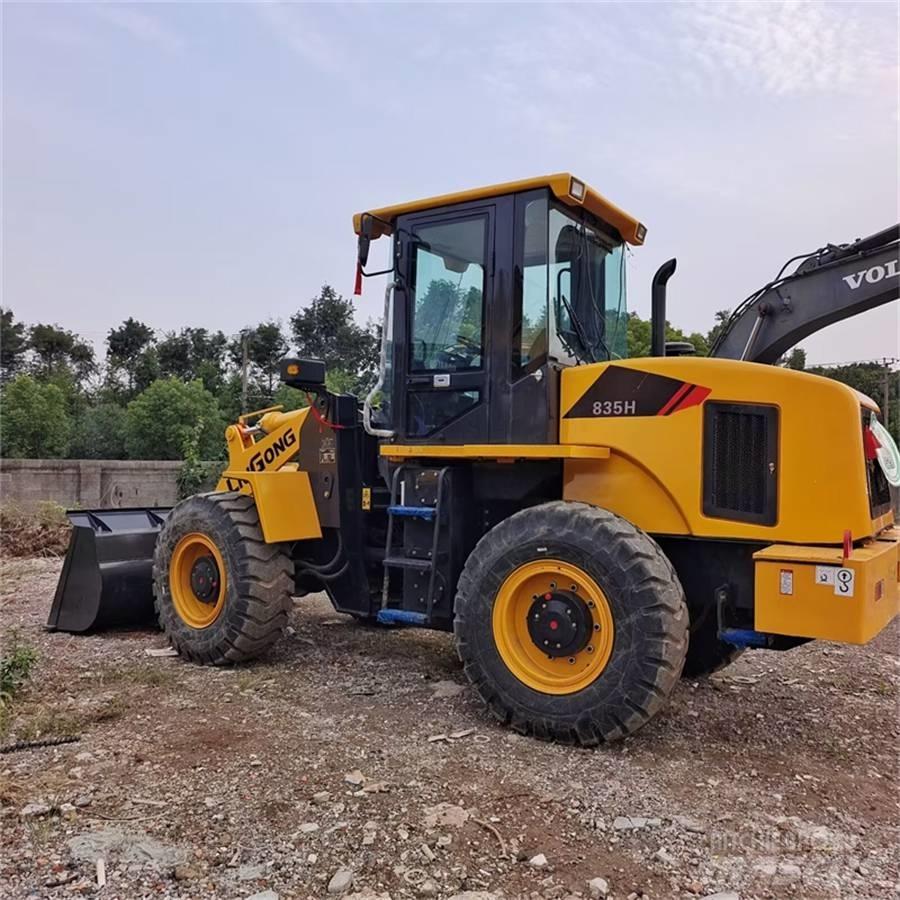 LiuGong 835 835 Pale gommate