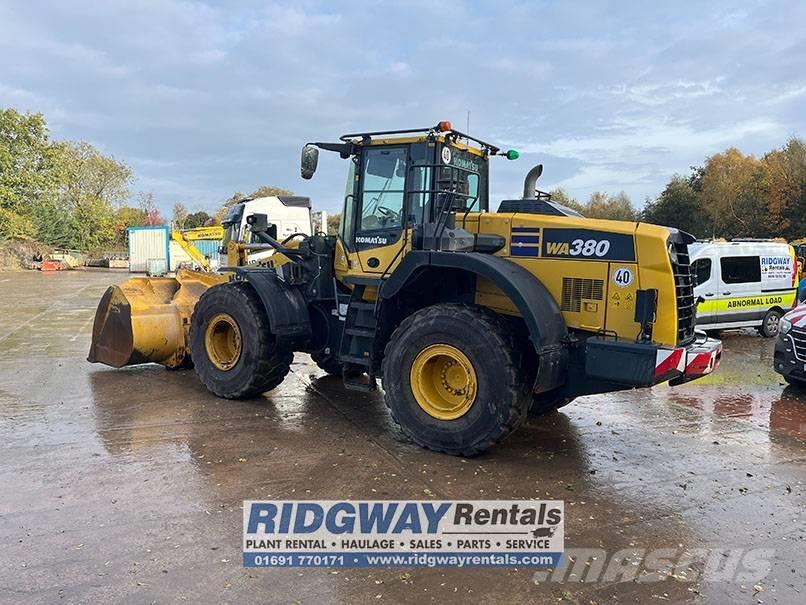 Komatsu WA 380-8 Pale gommate