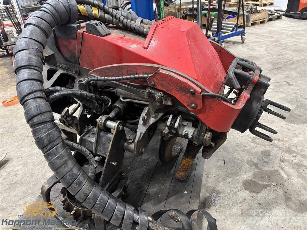 Komatsu C144 Decespugliatrici e trinciatrici idrauliche