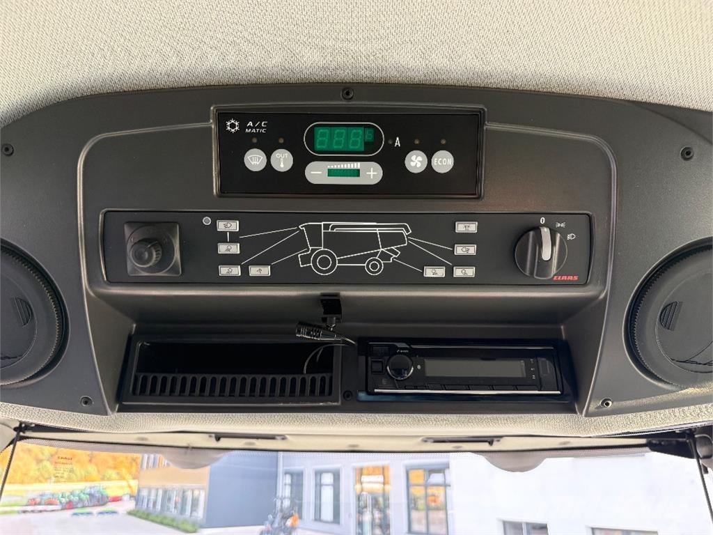 CLAAS LEXION 7500 Mietitrebbiatrici