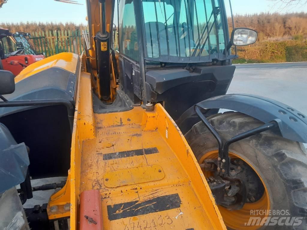 JCB 540-140 Sollevatori telescopici