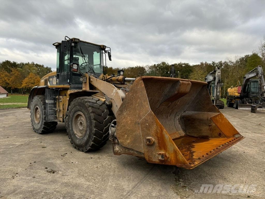 CAT 938 H Pale gommate