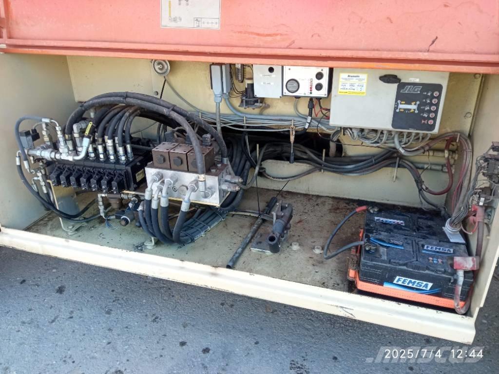 JLG 203-24 Piattaforme a pantografo