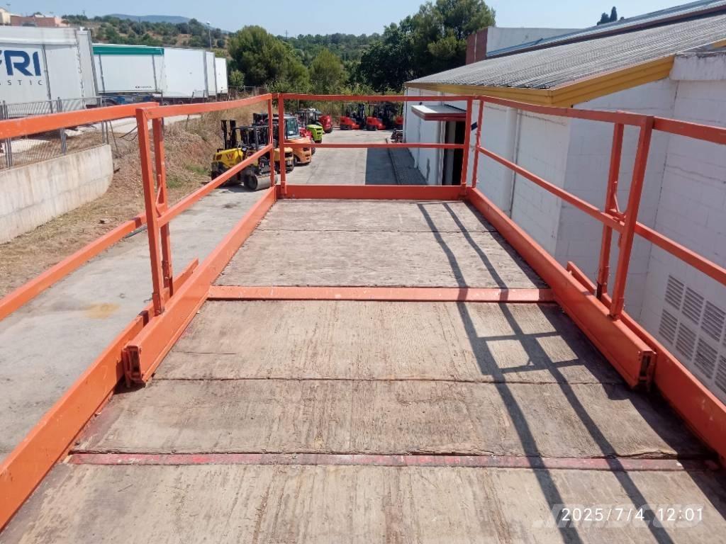 JLG 203-24 Piattaforme a pantografo