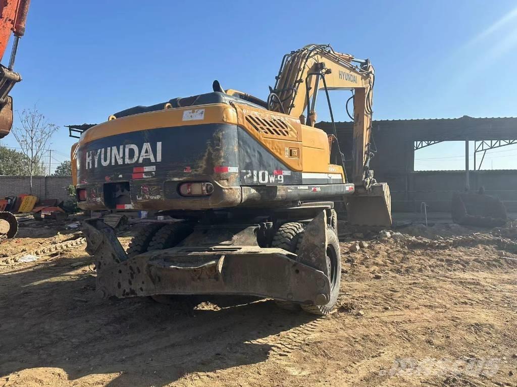 Hyundai R210W-9 Escavatori gommati