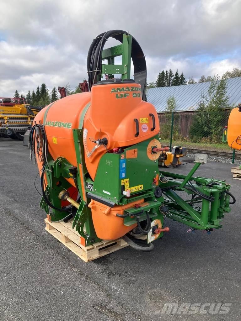 Amazone UF 901 Irroratori montati