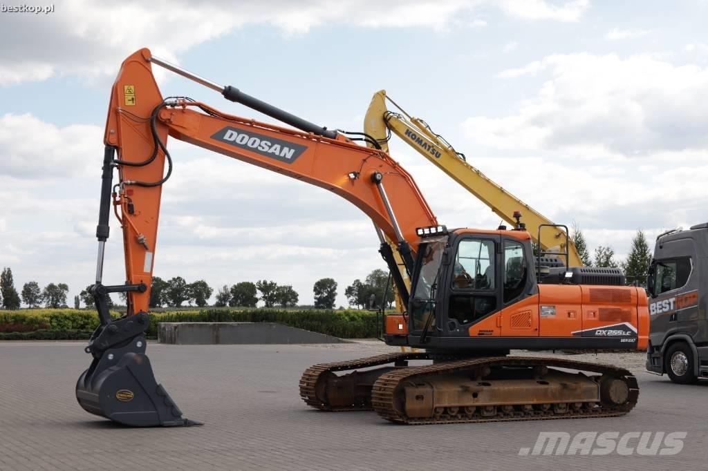 Doosan DX255LC-7 Escavatori cingolati