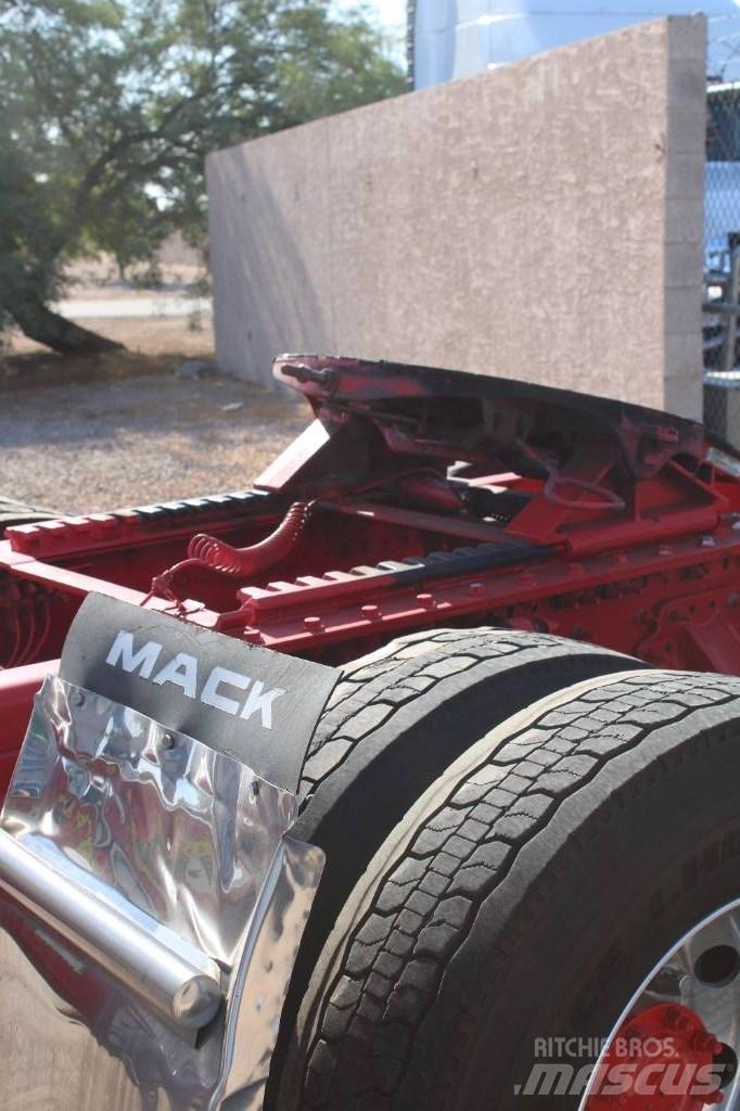 Mack Anthem Motrici e Trattori Stradali