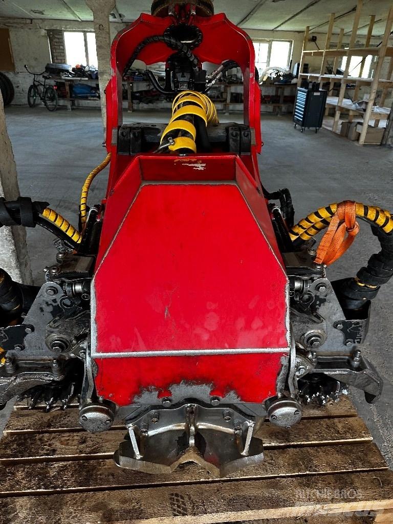 Komatsu C144 Decespugliatrici e trinciatrici idrauliche