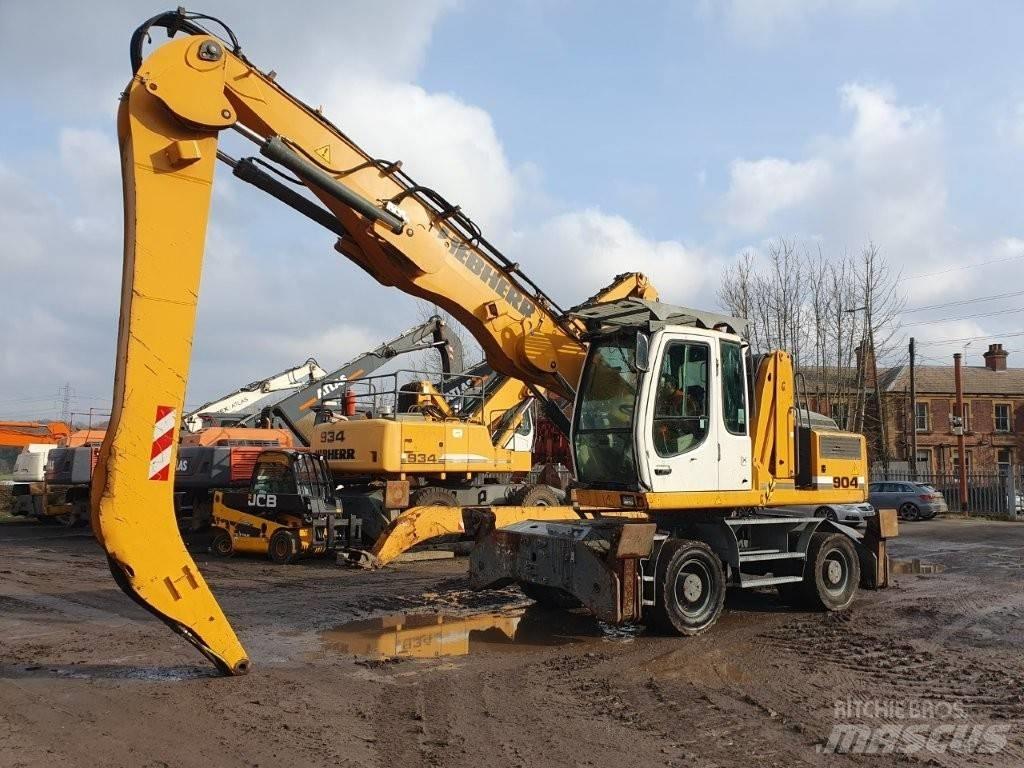 Liebherr A 904 C Movimentazione rifiuti