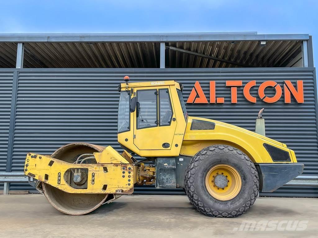 Bomag BW 213 DH-4 Rulli monotamburo