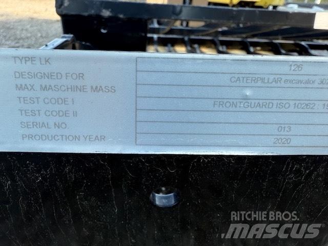 CAT CABIN SECURITY Cabine e interni