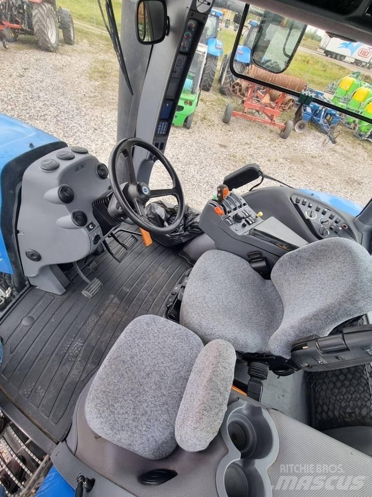 New Holland T 8040 Trattori