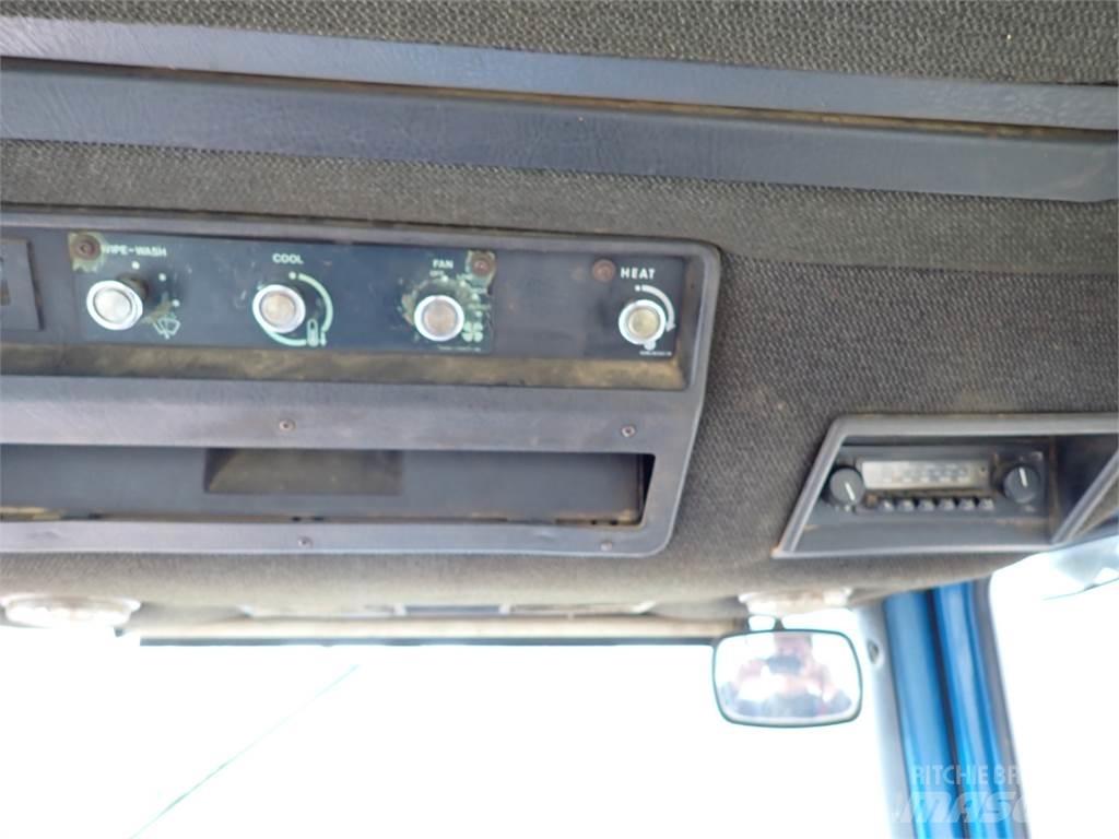 Ford TW25 Trattori
