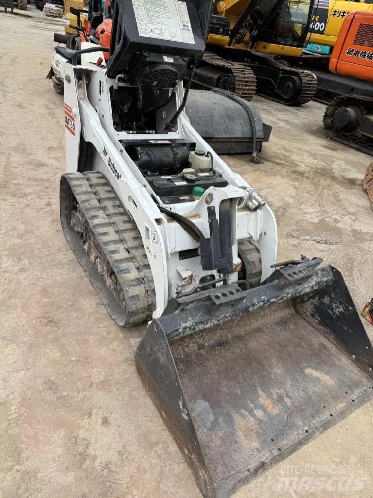 Bobcat MT 55 Pale cingolate