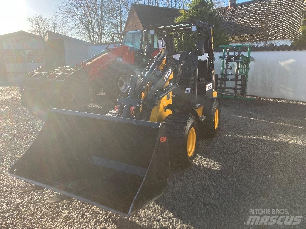 JCB 403 Mini Pale Gommate