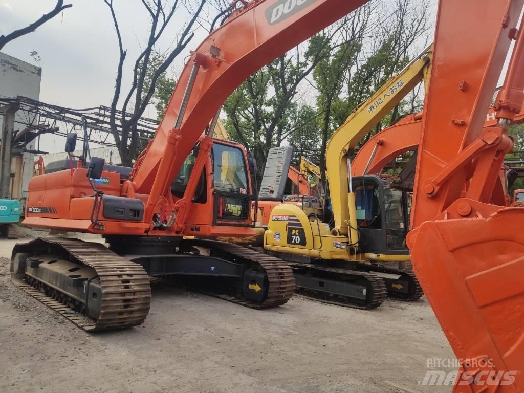 Doosan dx300 Escavatori cingolati