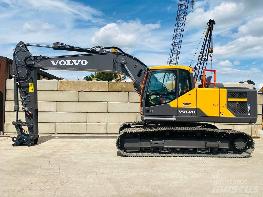 Volvo ec220el Escavatori cingolati