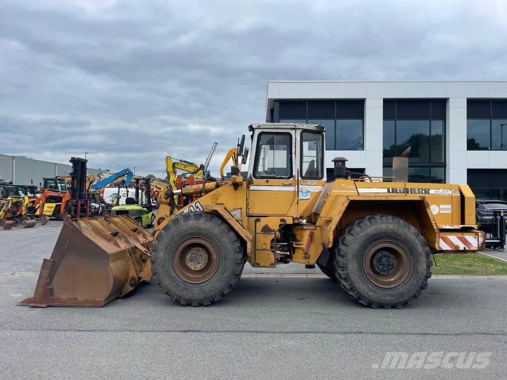 Liebherr L541 Pale gommate
