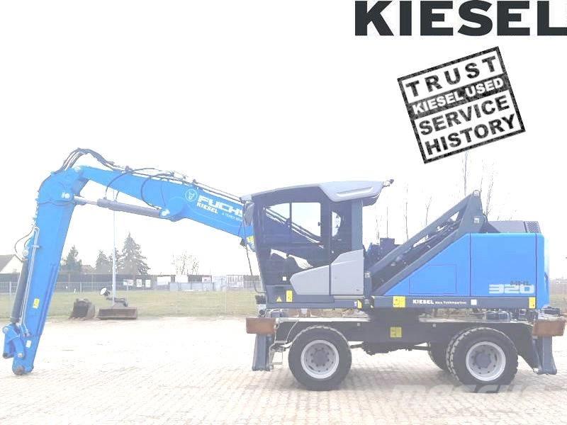 Fuchs MHL 320 F Movimentazione rifiuti