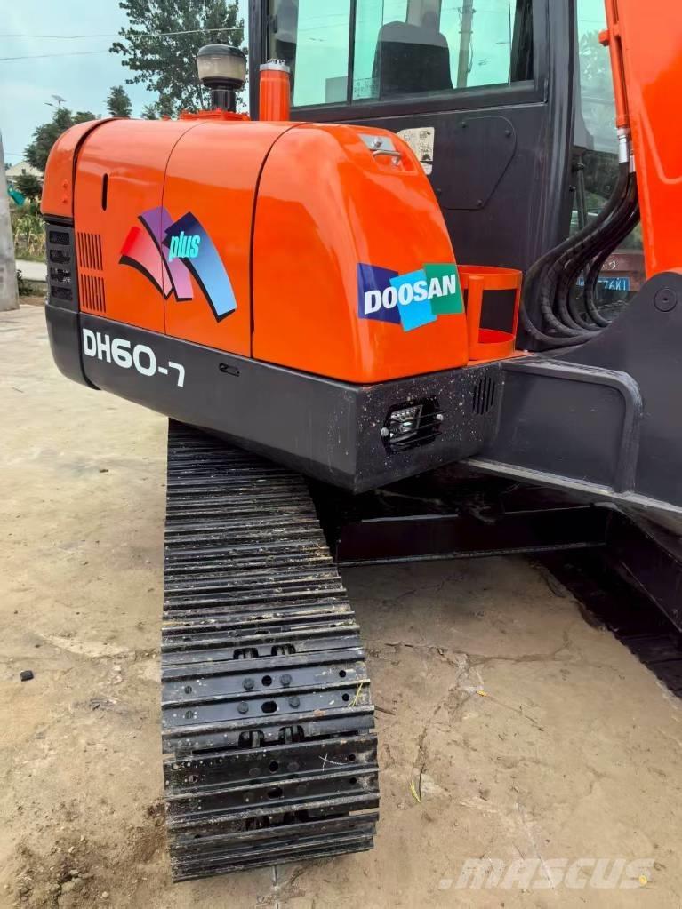 Doosan DH 60 Miniescavatori