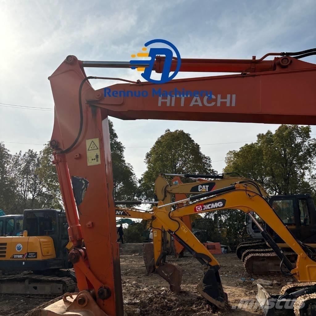 Hitachi ZX 135 US Escavatori cingolati