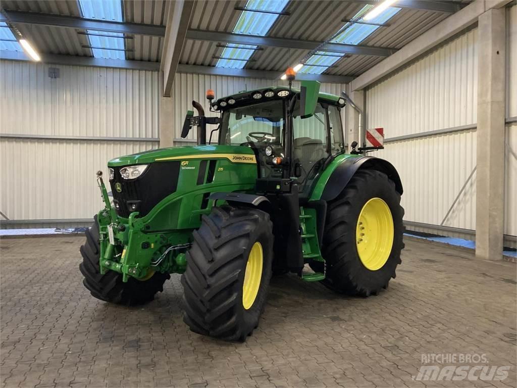 John Deere 6R 215 Trattori
