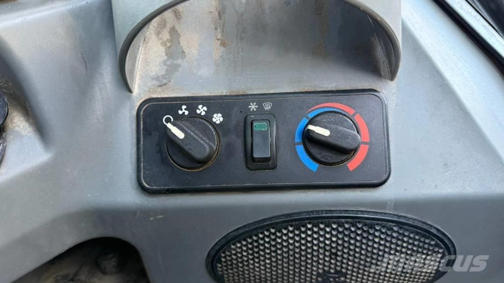 Bobcat T 590 Mini Pale Gommate