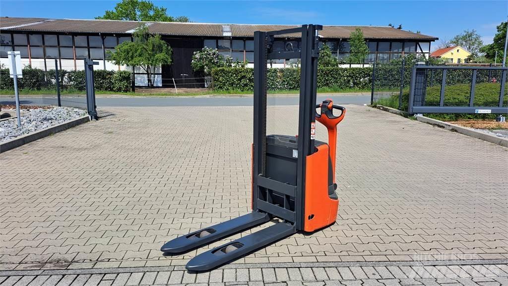 Linde L12- BR1172 Transpallet uomo a terra