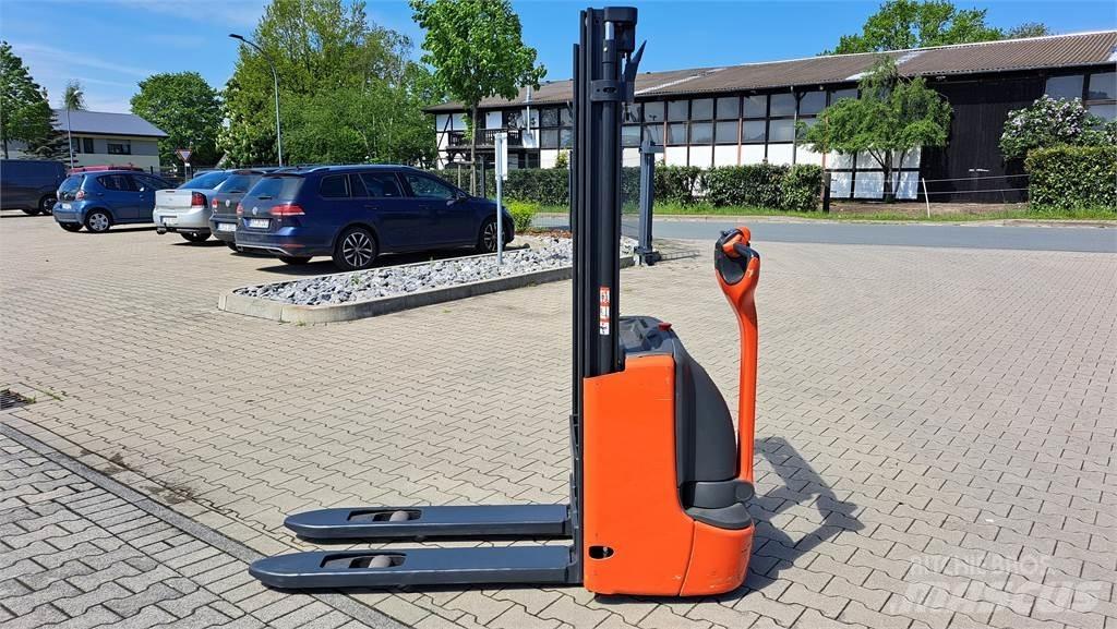 Linde L12- BR1172 Transpallet uomo a terra