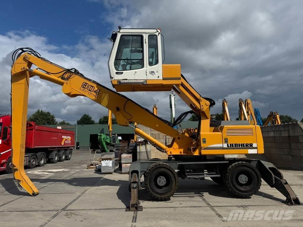 Liebherr A 904 Movimentazione rifiuti