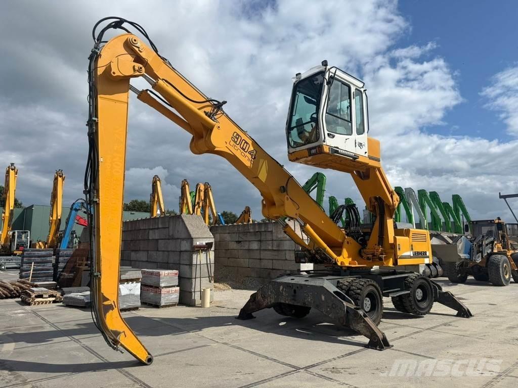 Liebherr A 904 Movimentazione rifiuti