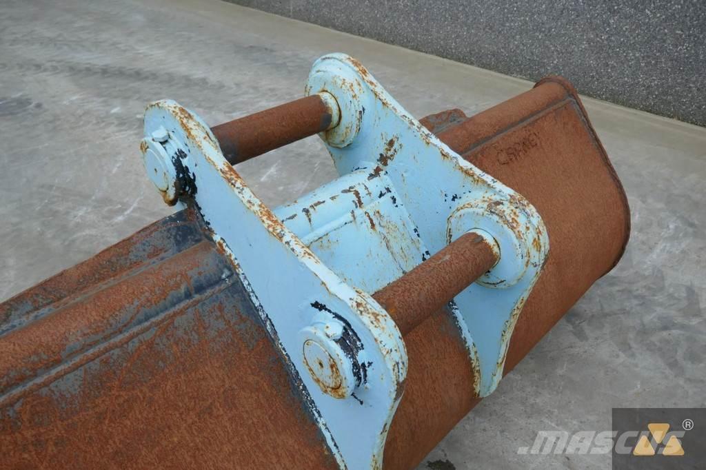 Strickland Bucket Benne