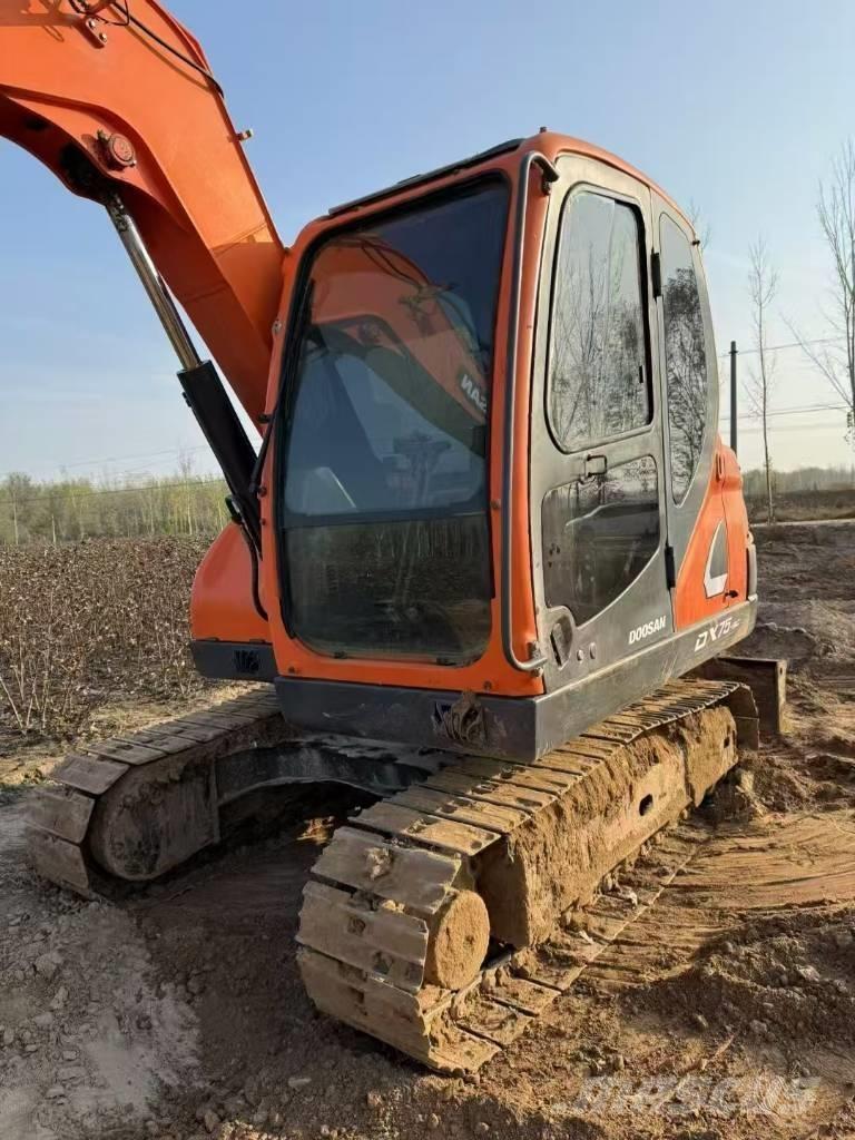 Doosan DX 75-9 C Escavatori cingolati
