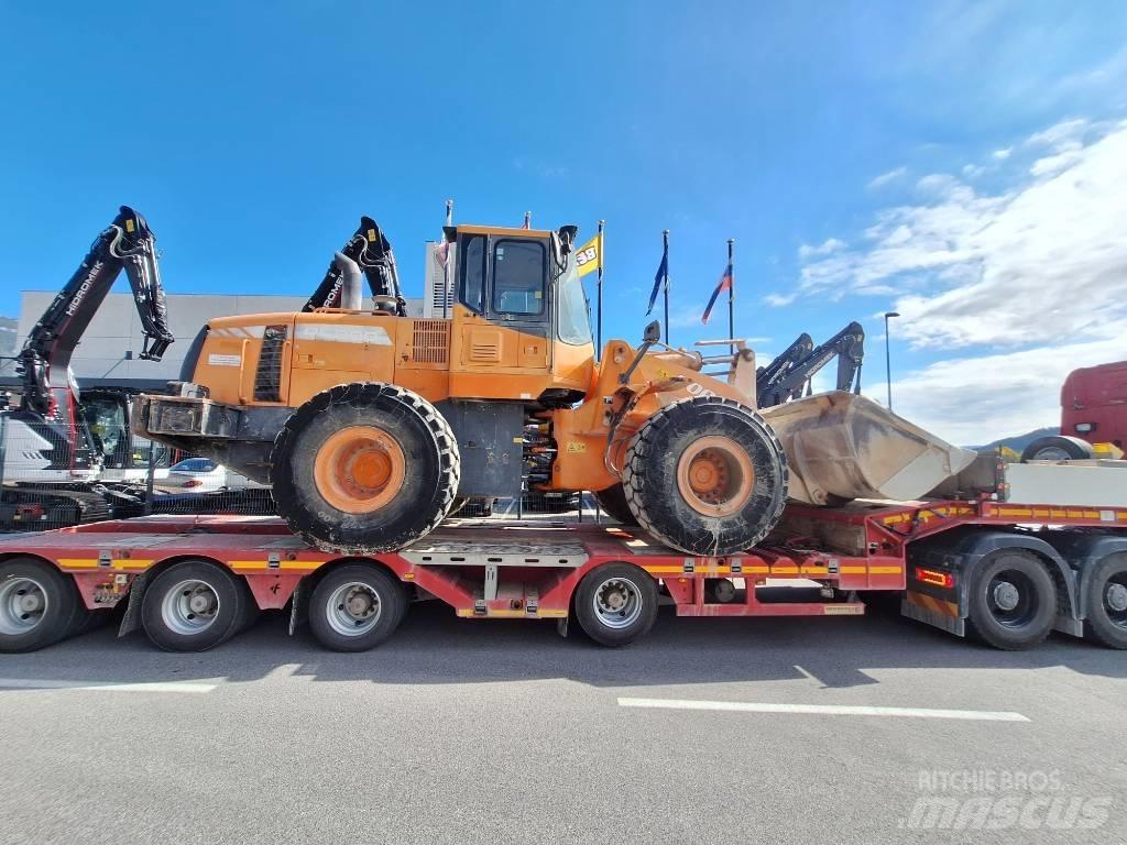 Doosan DL 300 Pale gommate