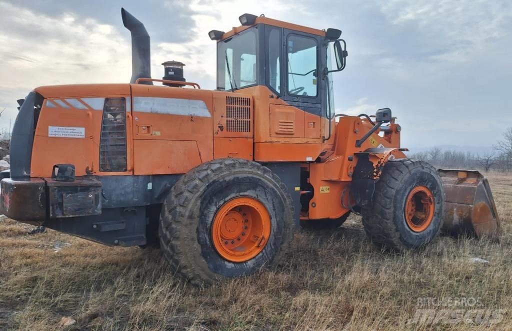 Doosan DL 300 Pale gommate