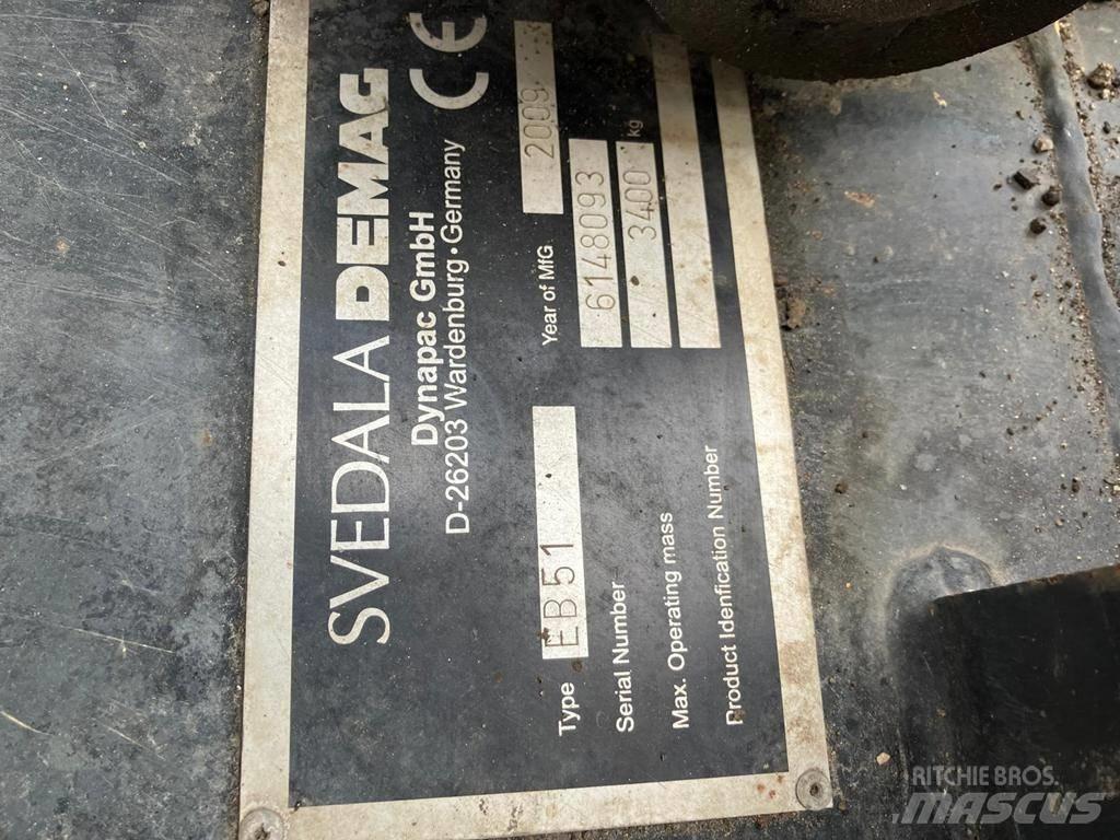 Demag DF 115 C Finitrici