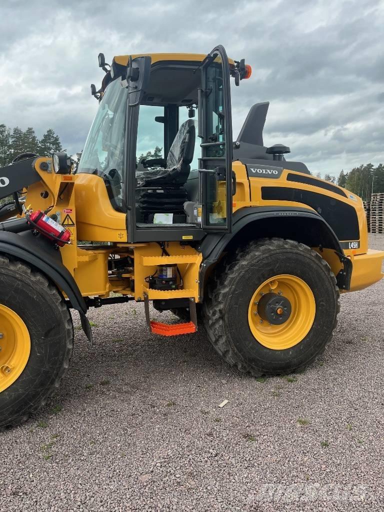 Volvo L 45 H "SÅLD" Pale gommate