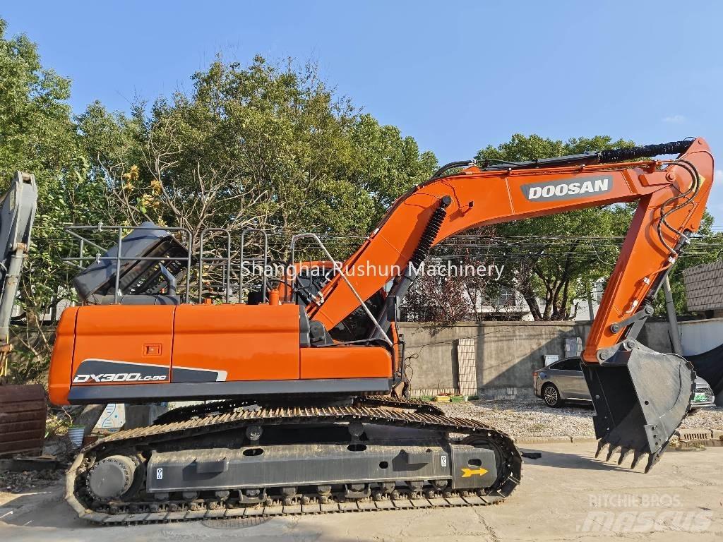 Doosan DX300 Escavatori cingolati
