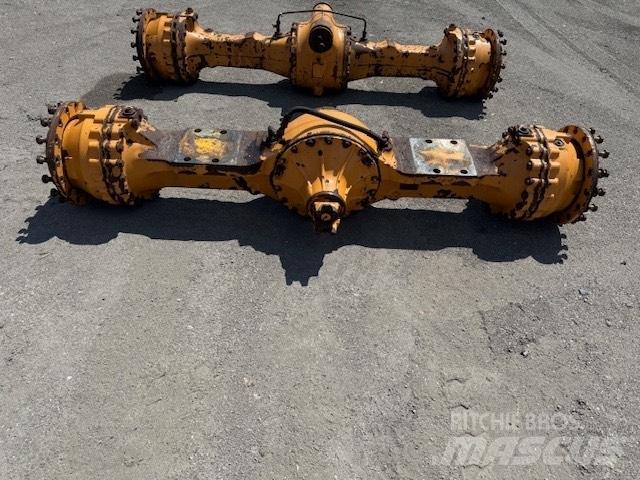 CASE 821 E AXLES Assi