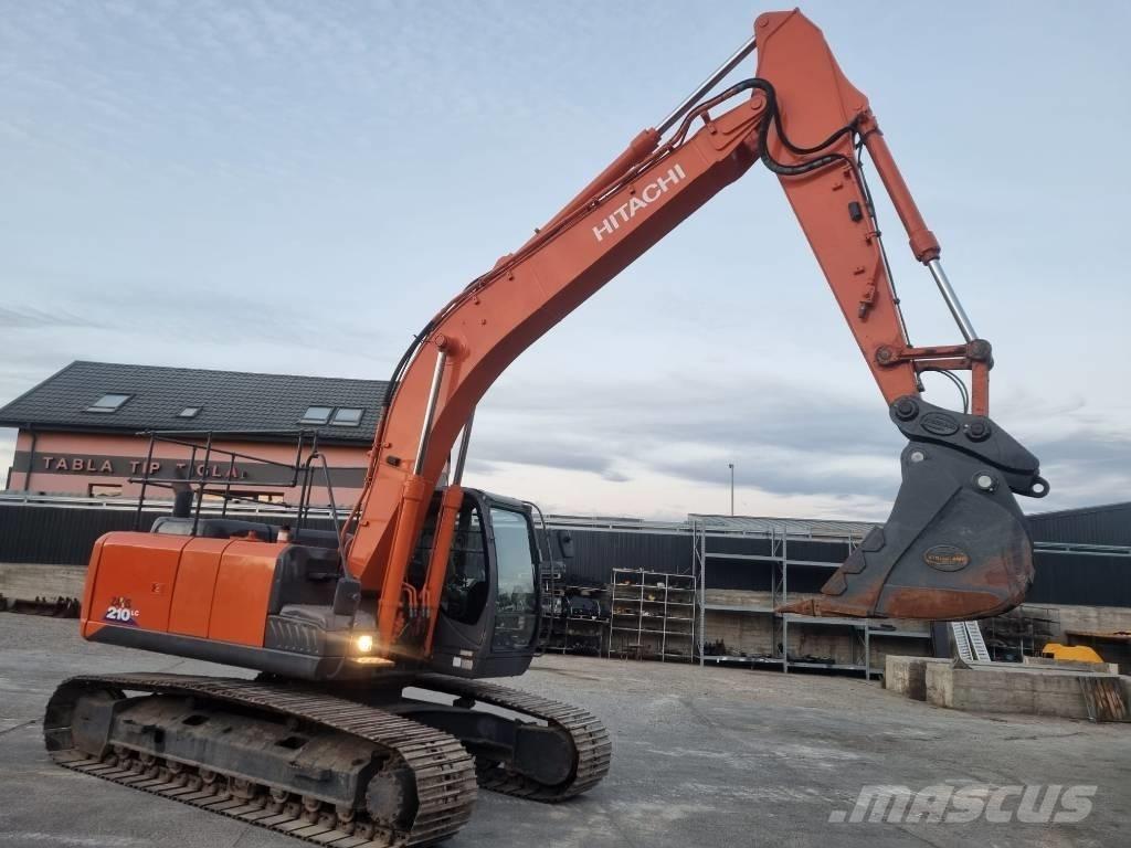 Hitachi 210 Escavatori cingolati