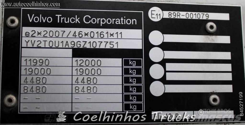 Volvo FL 210 Motrici centinate