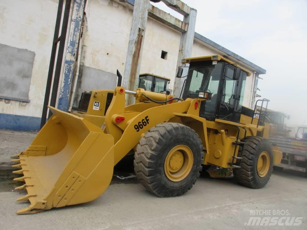 CAT 966 F Pale gommate