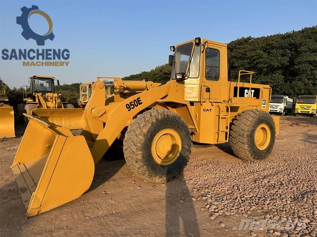 CAT 950 E Pale gommate