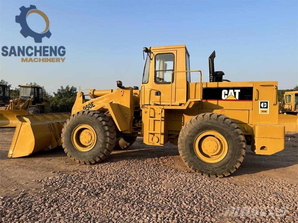 CAT 950 E Pale gommate