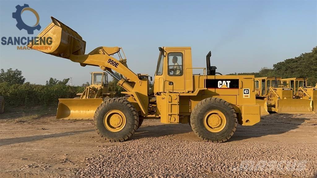 CAT 950 E Pale gommate