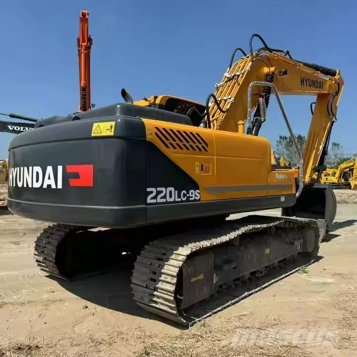 Hyundai R220LC-9S Escavatori cingolati