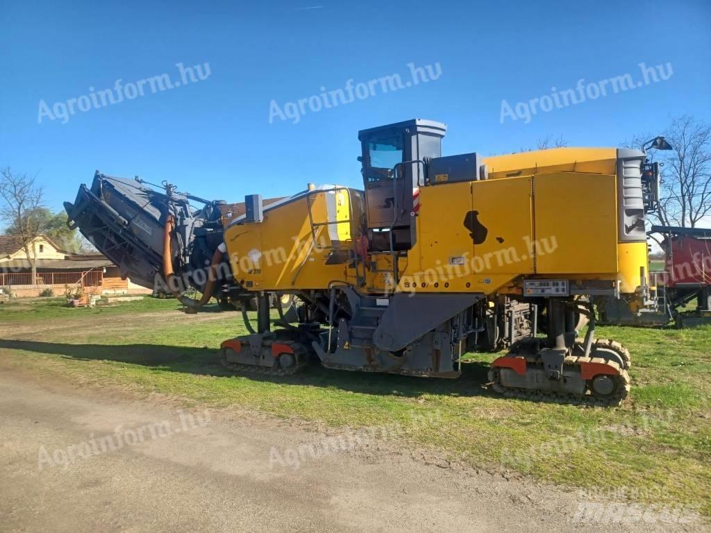 Wirtgen W210 Fresa a freddo per asfalto