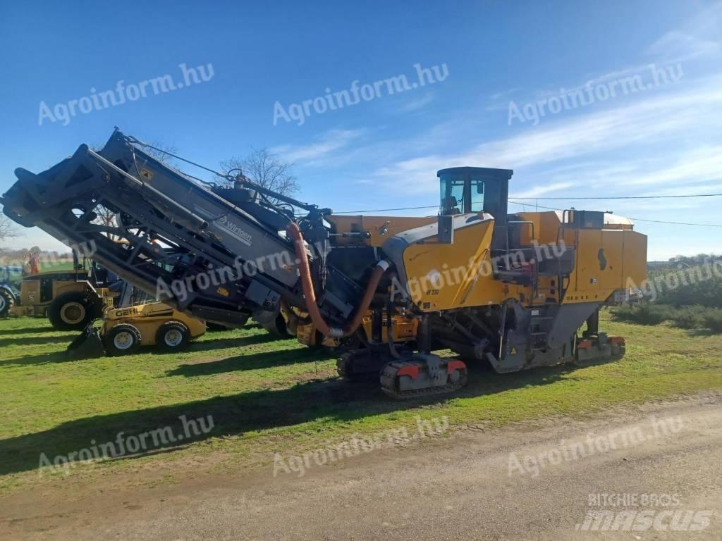 Wirtgen W210 Fresa a freddo per asfalto