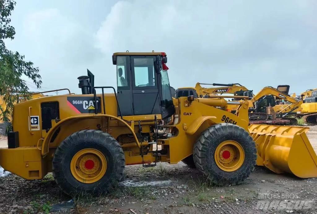 CAT 966H Pale gommate
